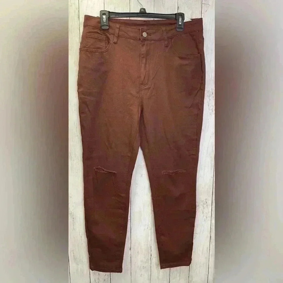 SHEIN Crimson/Burgundy Skinny Jeans size 1XL/14 - Picture 1 of 8